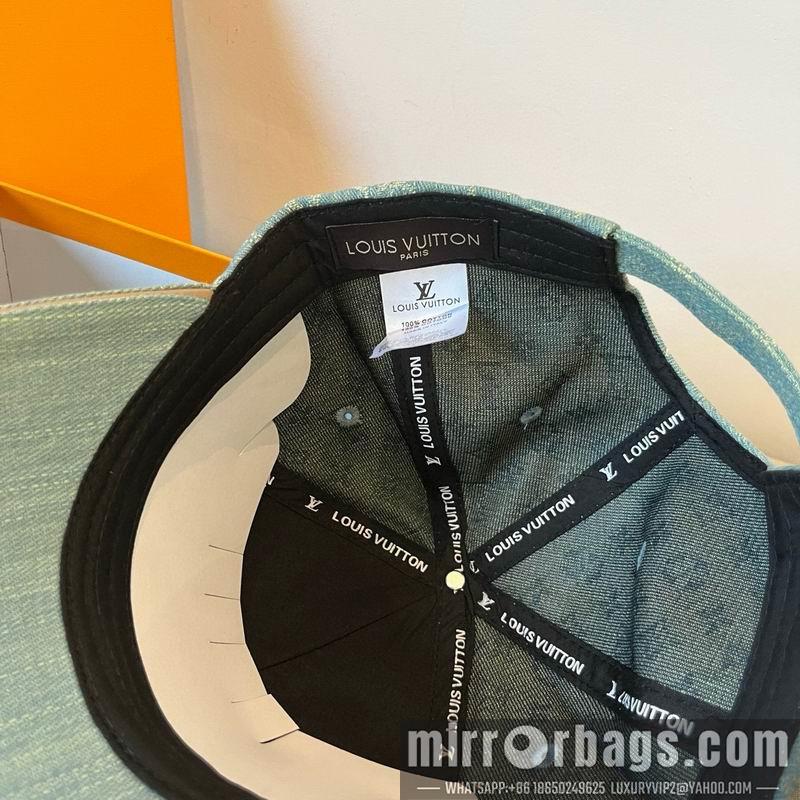 LV Hat dx36