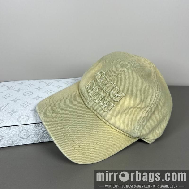 Miumiu Hat dx19