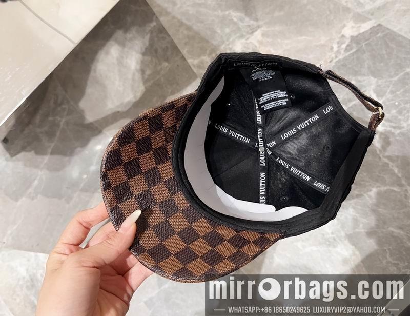 LV Hat 071303