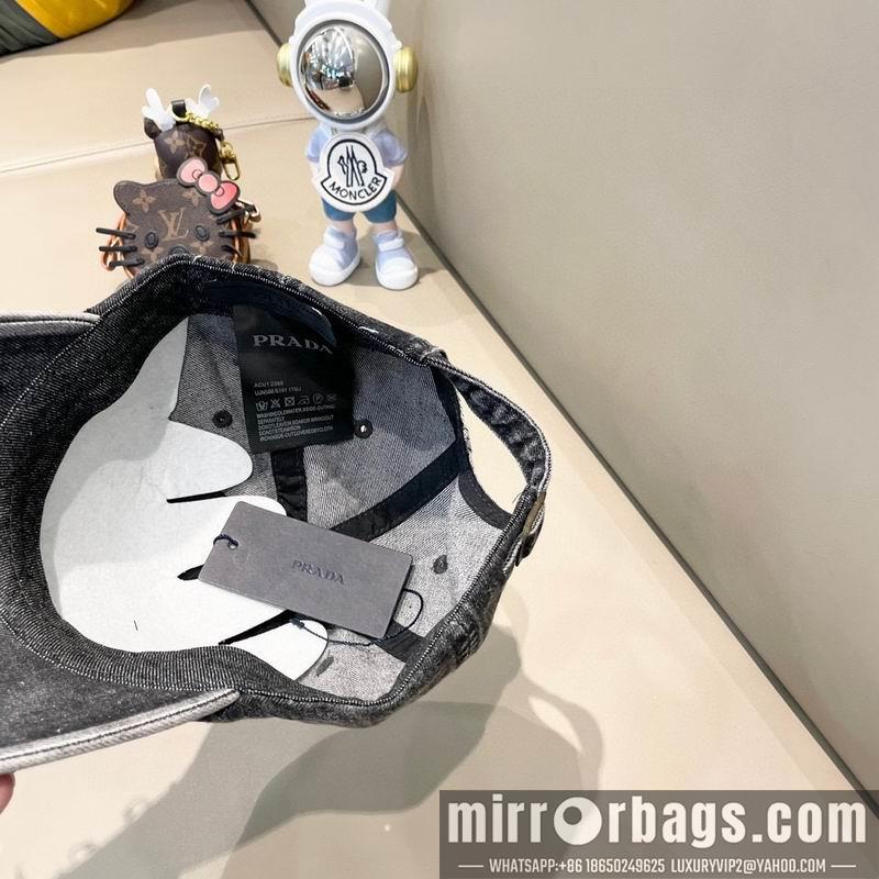 Prada Hat 032002