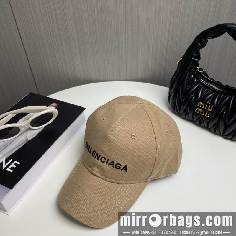 Balenciaga Hat dx85