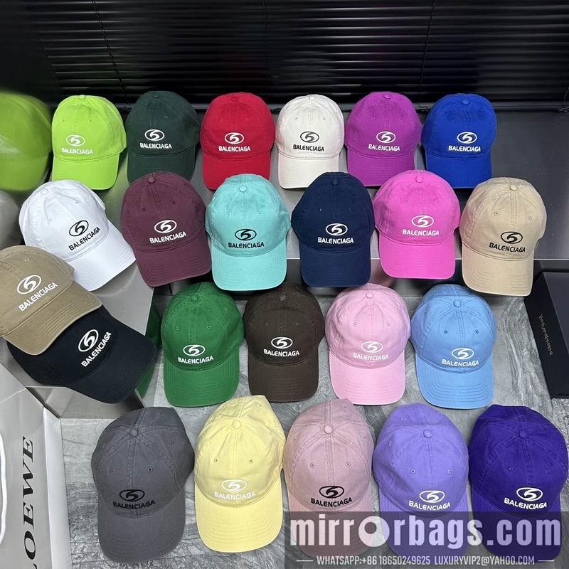 Balenciaga Hat dx20
