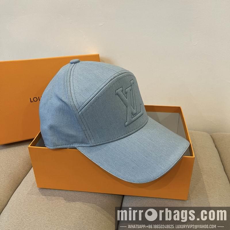 LV Hat dx32