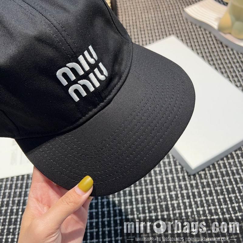 Miumiu Hat dx43
