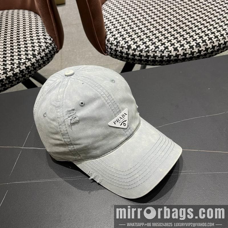 Prada Hat 040204