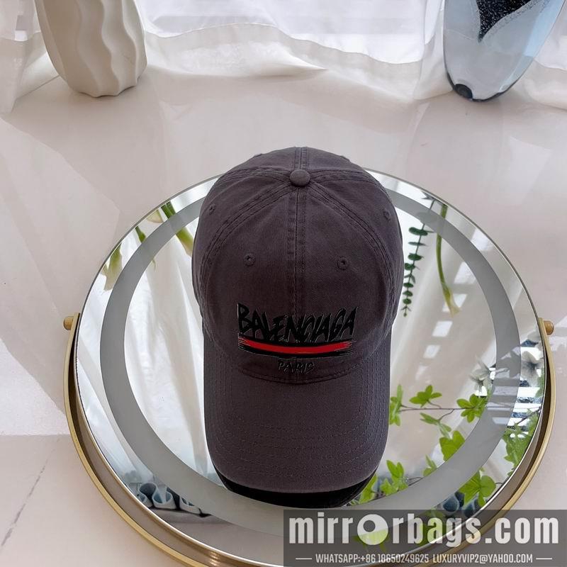 Balenciaga Hat dx27