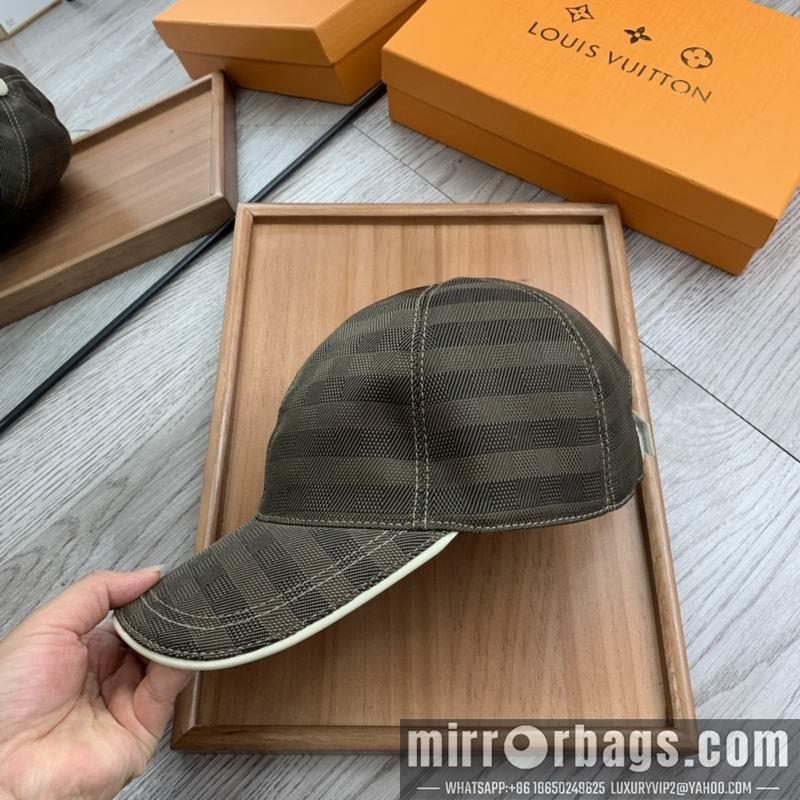 LV Hat dx152