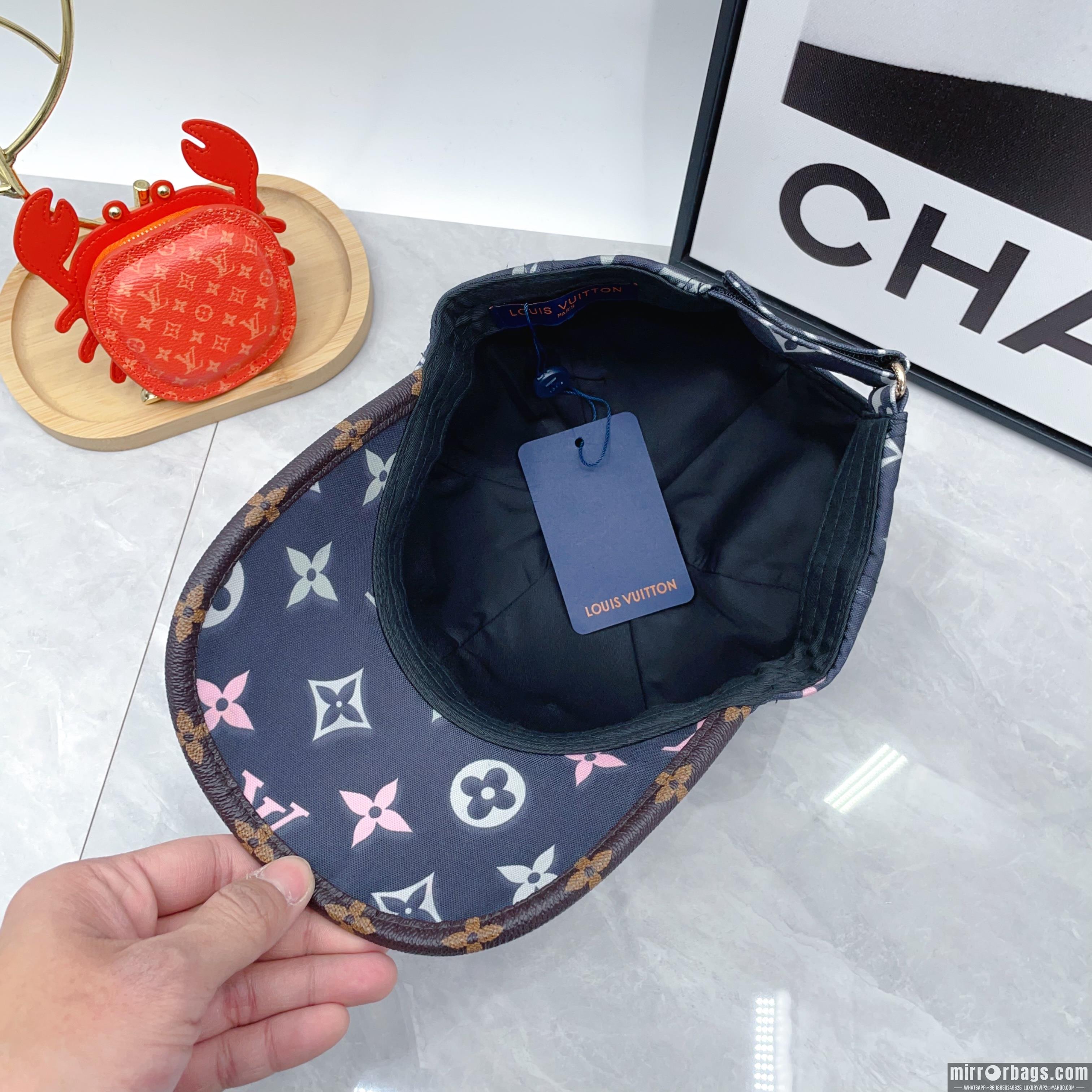 LV Hat dx03