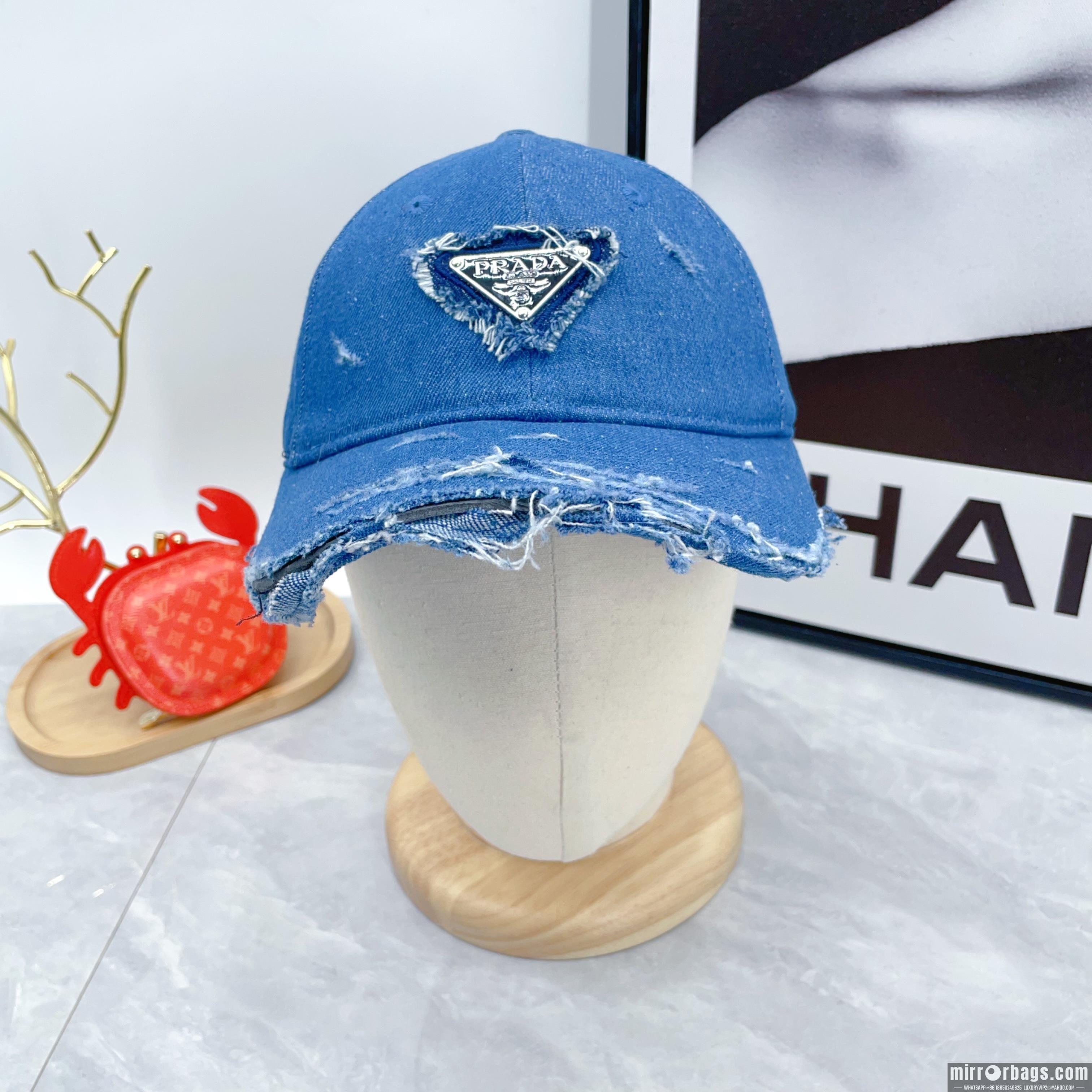 Prada Hat dx01