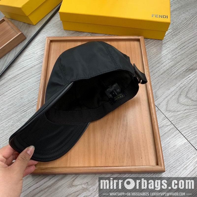 Fendi Hat dx96