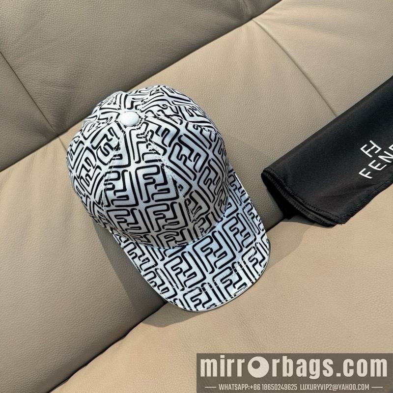 Fendi Hat dx82