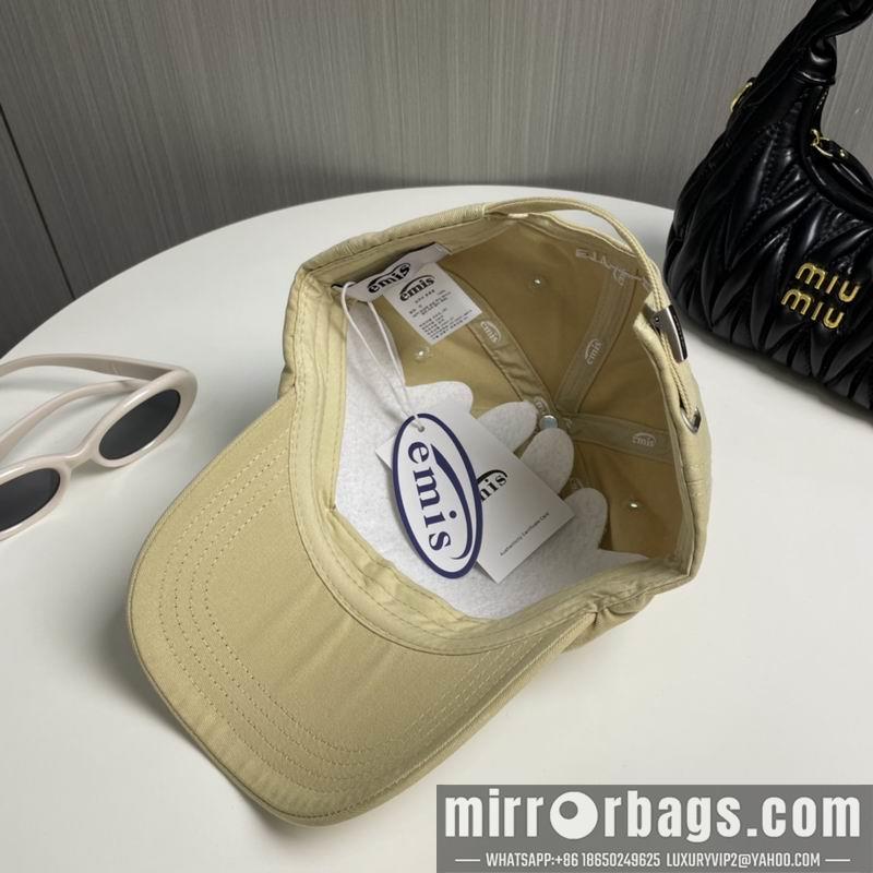 Emis Hat 121401