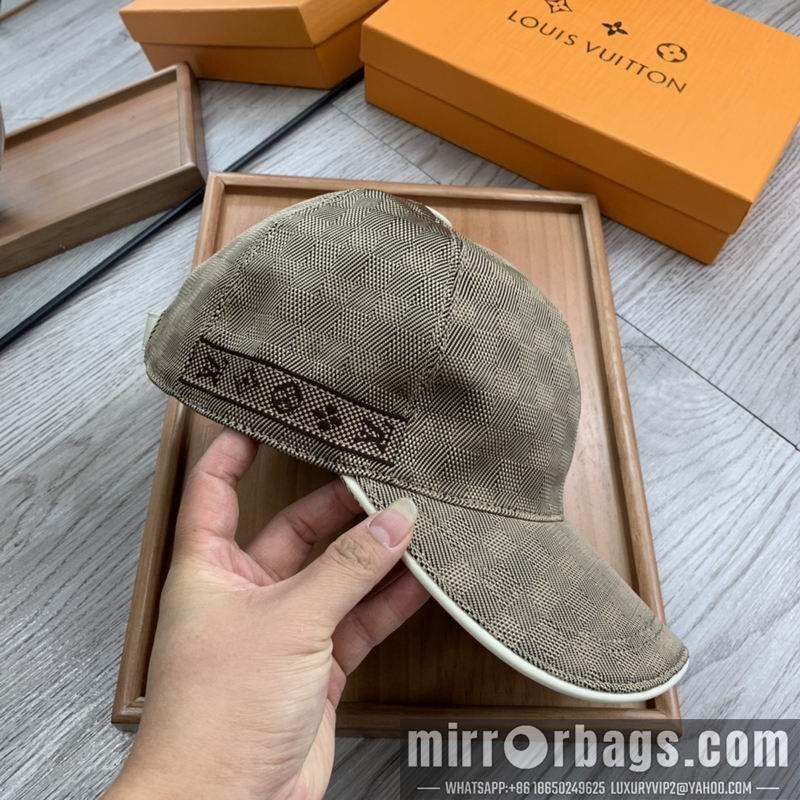 LV Hat dx151