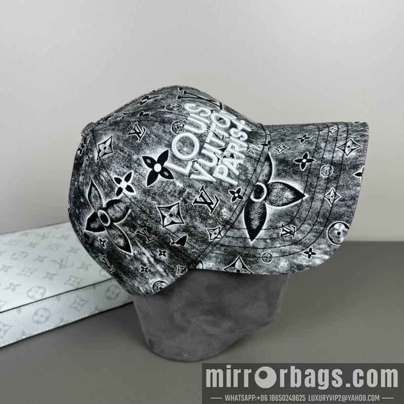 LV Hat dx52