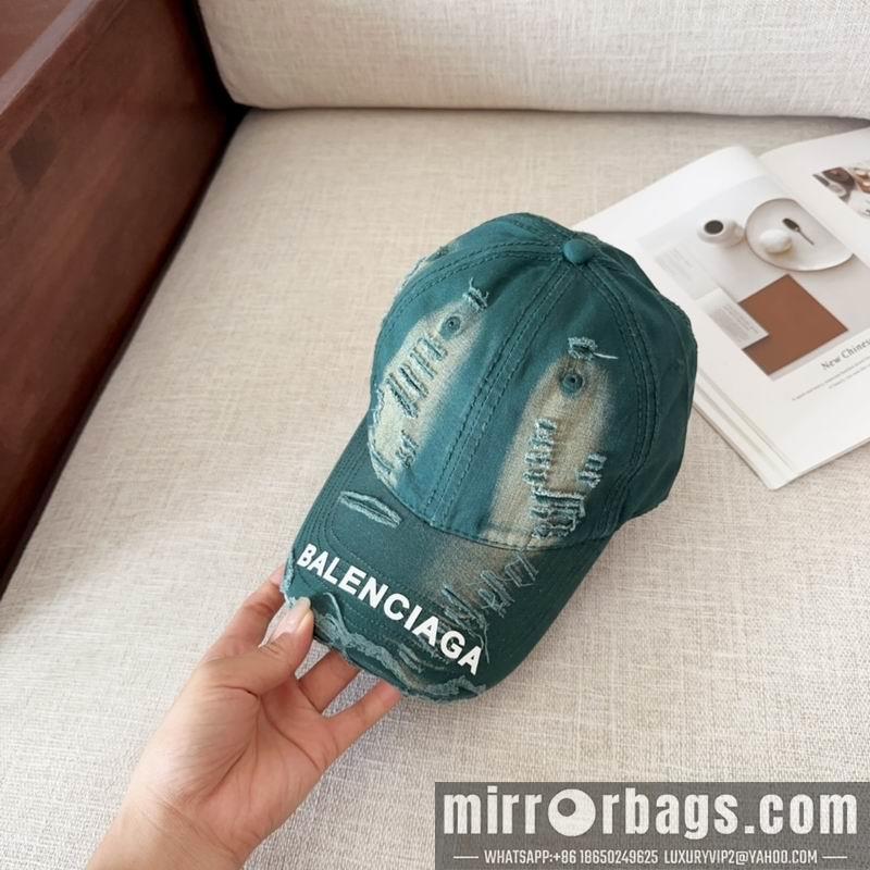 Balenciaga Hat dx105