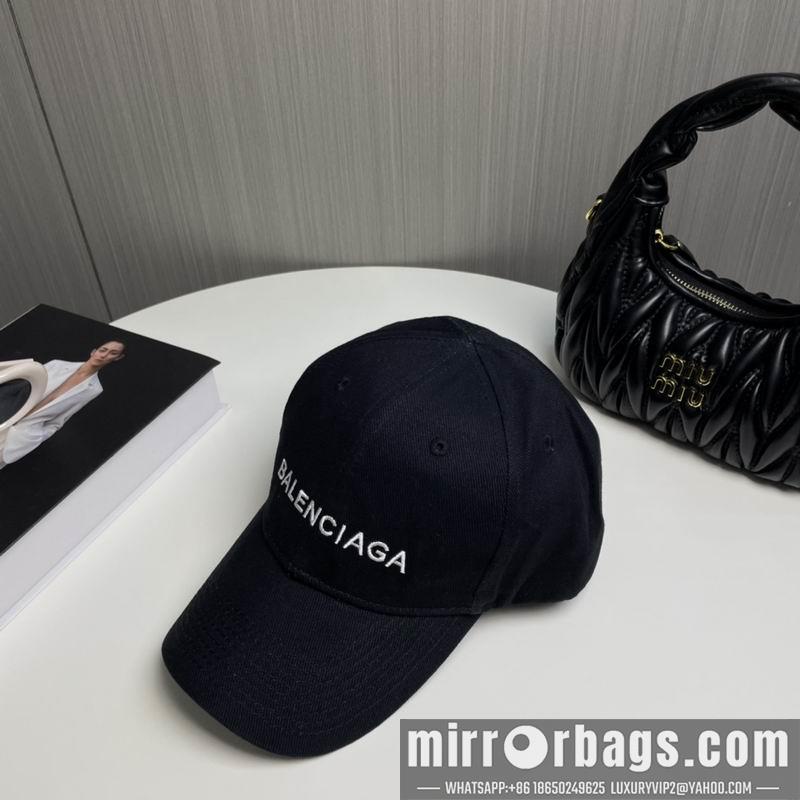 Balenciaga Hat dx85