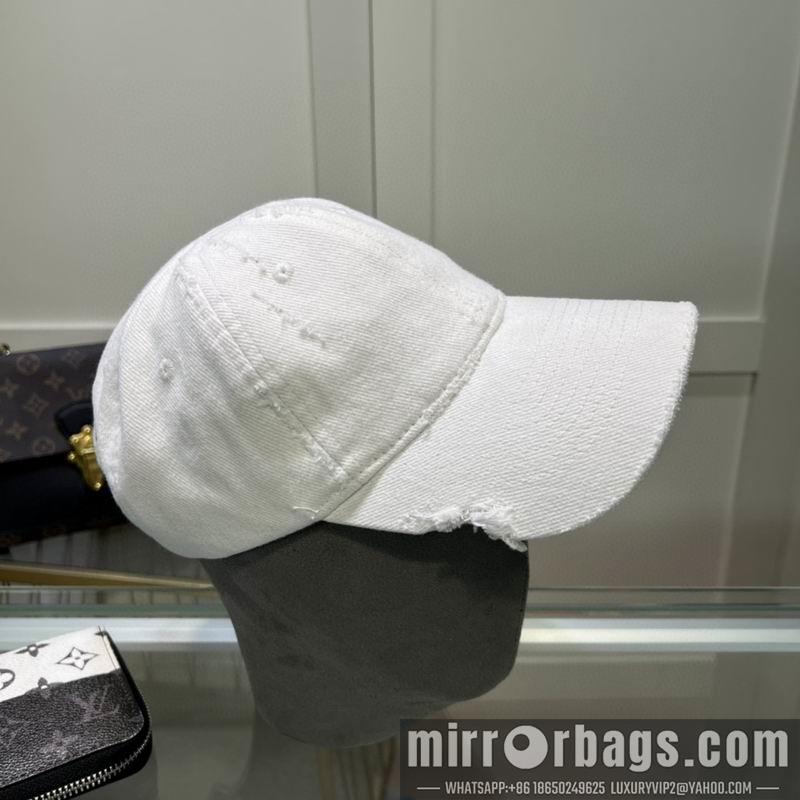 Balenciaga Hat dx63