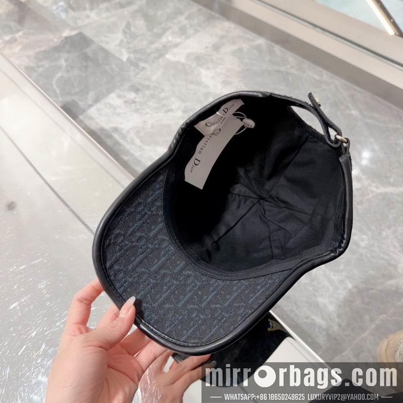 Dior Hat 042701