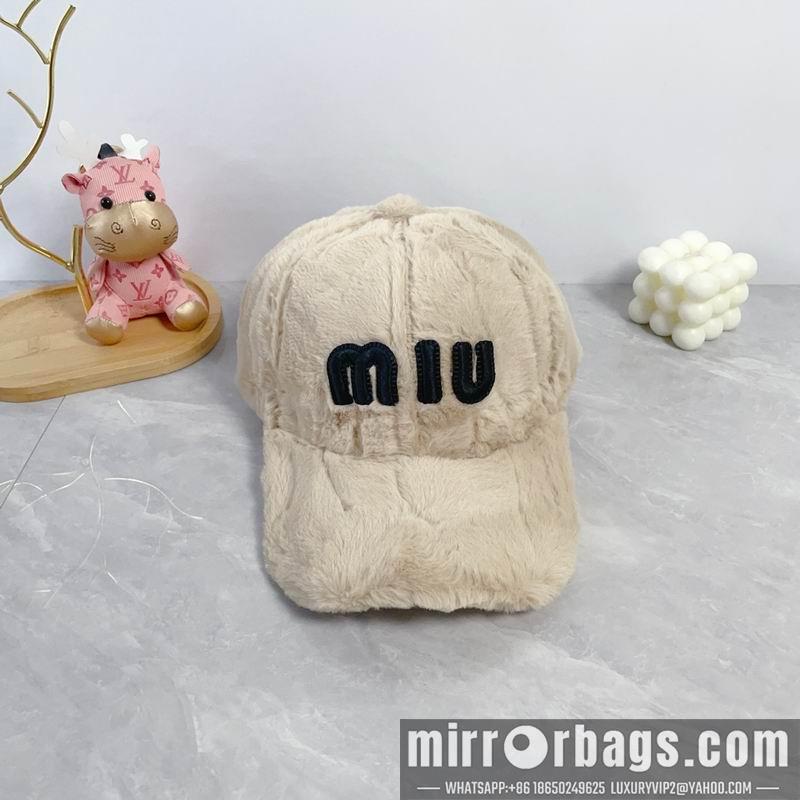Miumiu Hat dx68