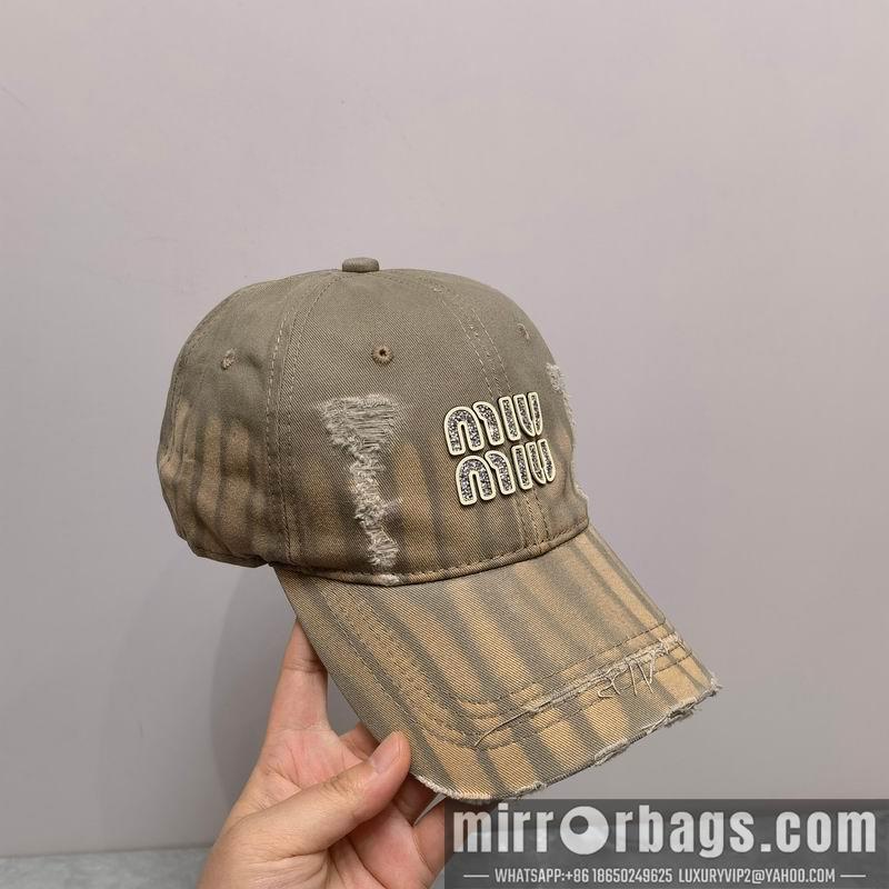 Miumiu Hat dx08