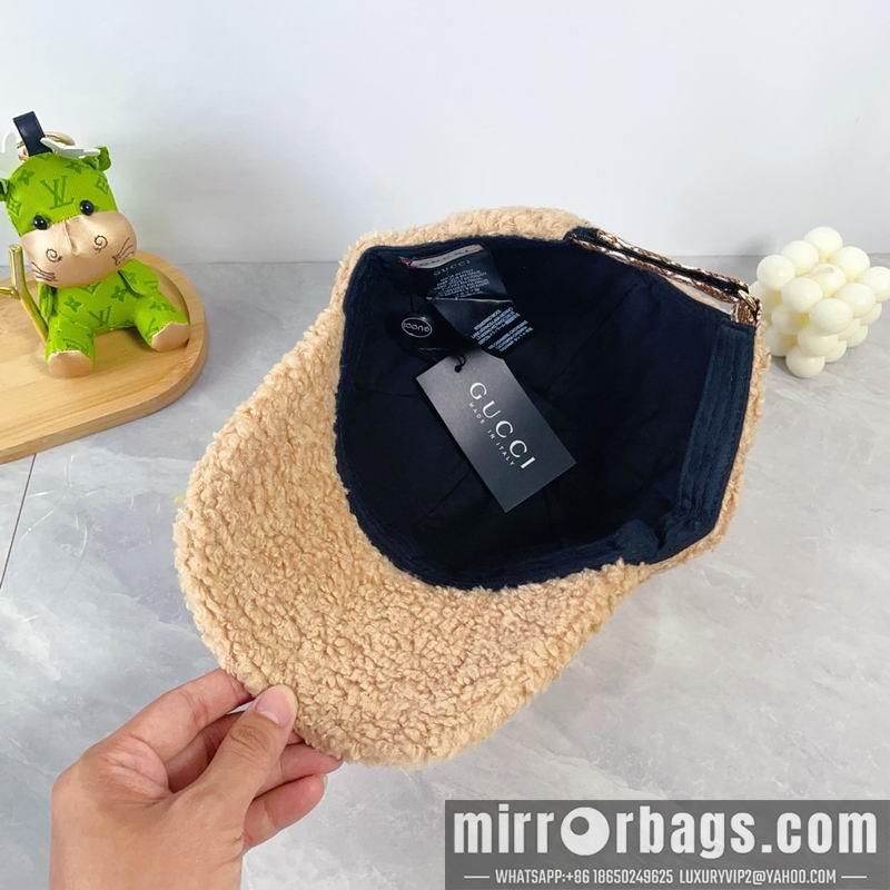 Gucci Hat dx140