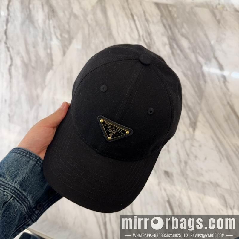 Prada Hat dx18
