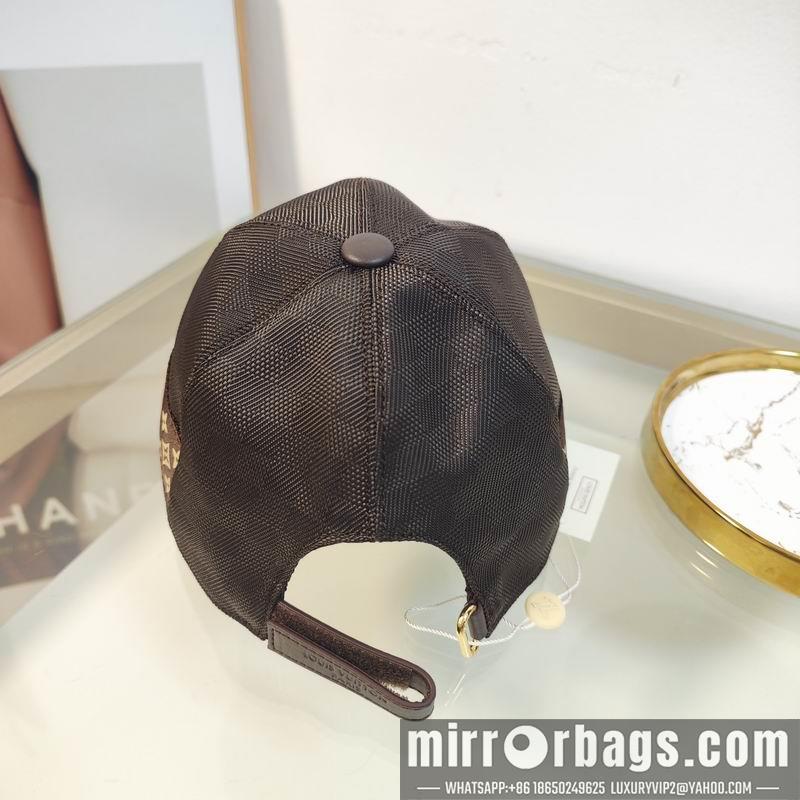 LV Hat dx140