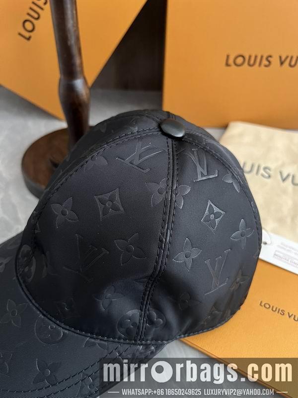 LV Hat dx03
