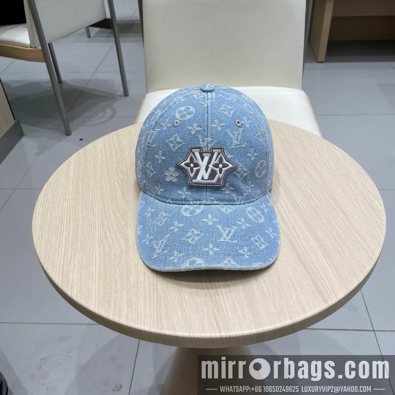 LV Hat 030747