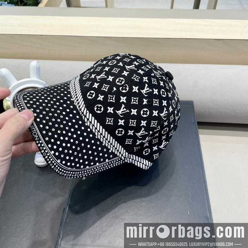 LV Hat 010403