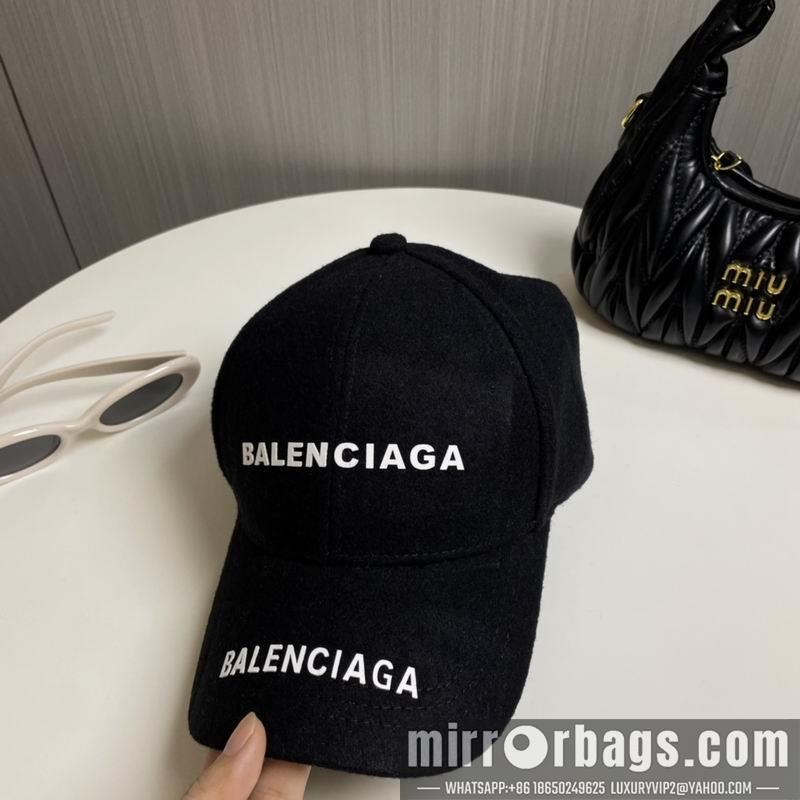 Balenciaga Hat dx113