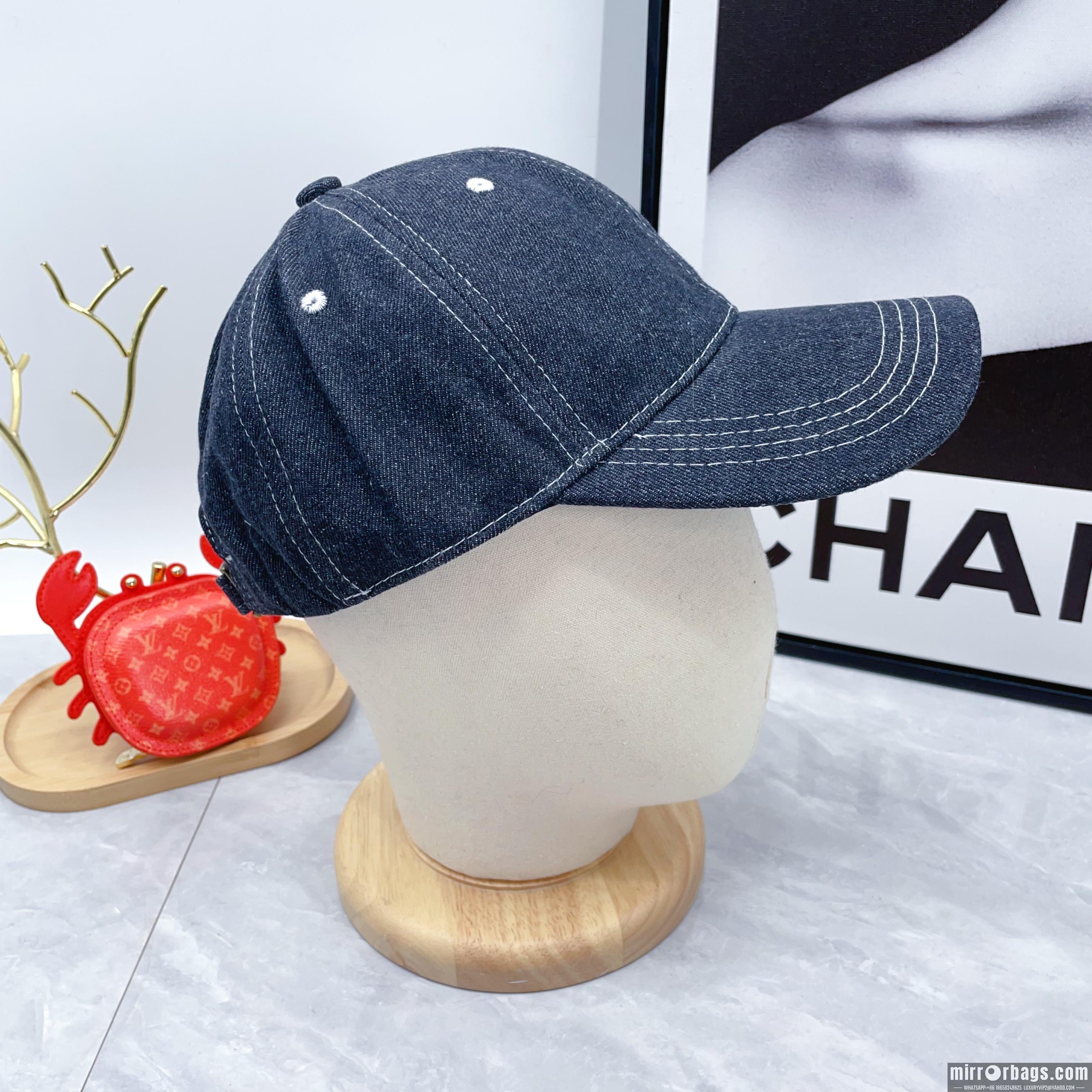 Chanel Hat dx01