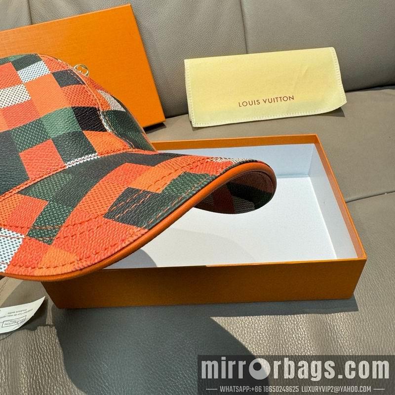 LV Hat dx125