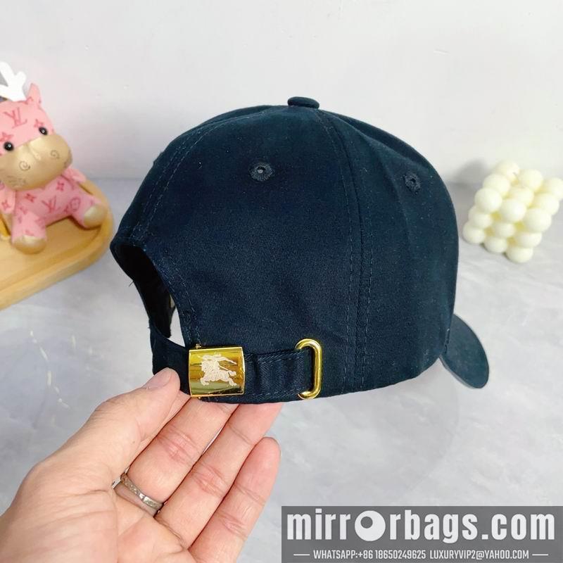 Burberry Hat dx18