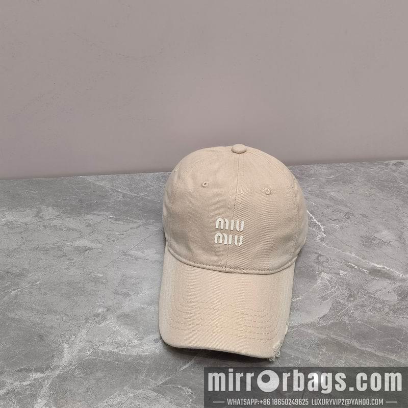 Miumiu Hat dx07
