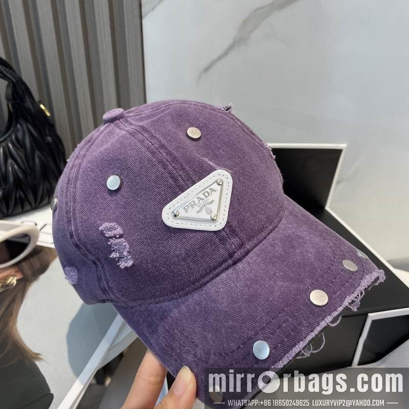 Prada Hat 040202
