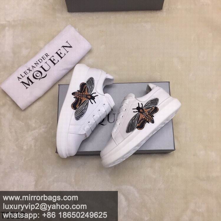 Alexander McQueen 052303