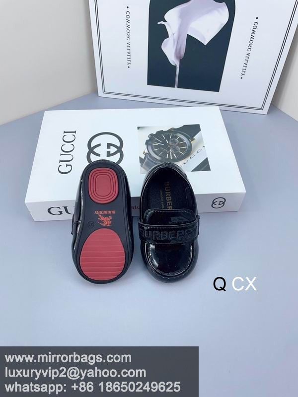 Burberry sz21-28 CX0301
