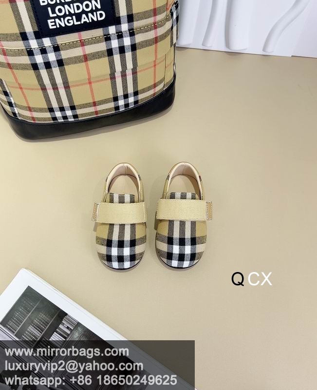 Burberry sz21-28 CX0501