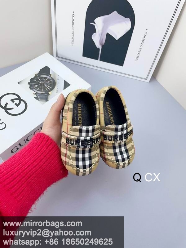 Burberry sz21-28 CX0301