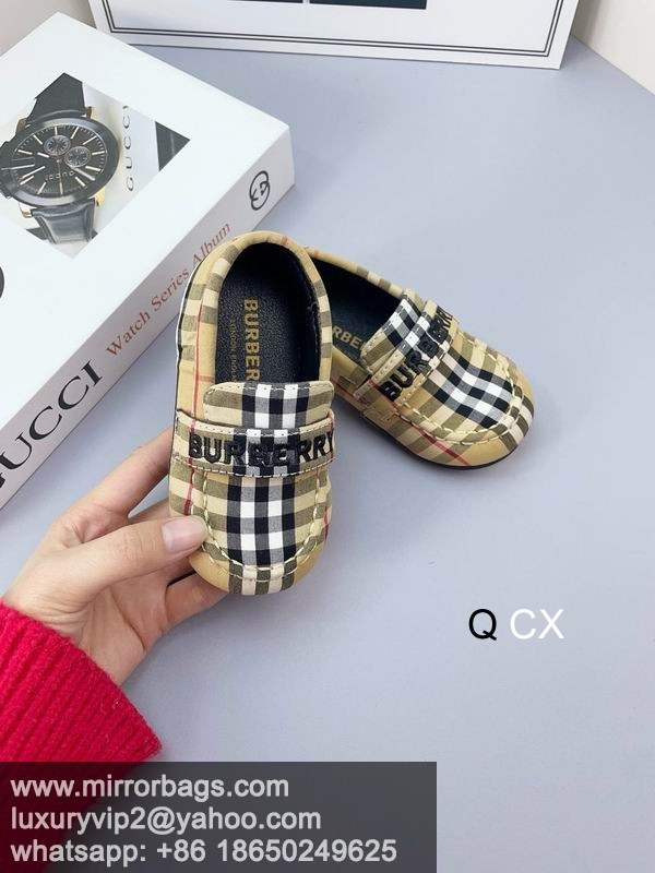 Burberry sz21-28 CX0301