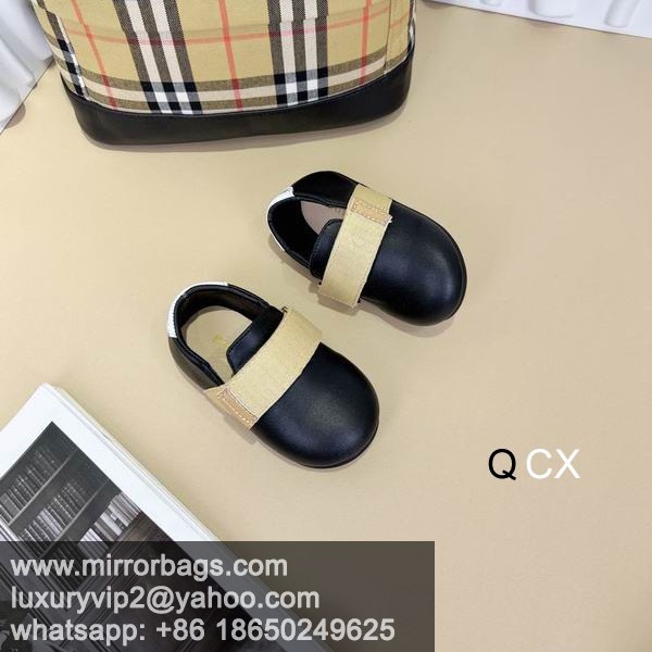 Burberry sz21-28 CX0501