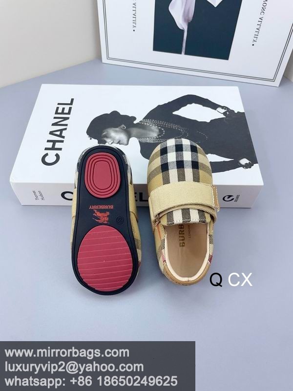 Burberry sz21-28 CX0302