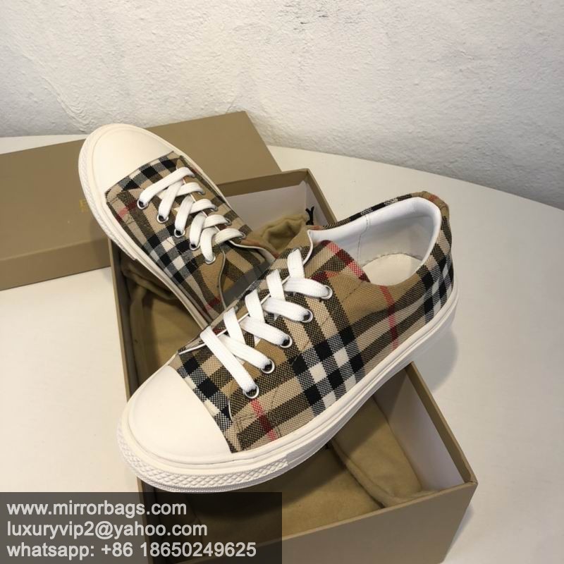 Burbrerry sz25-35 MM0405