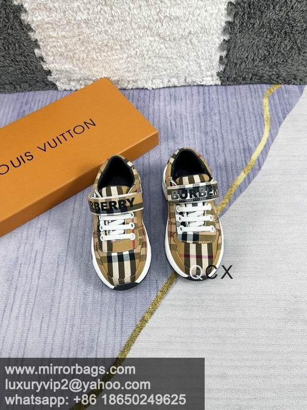Burbrerry sz21-28CX423