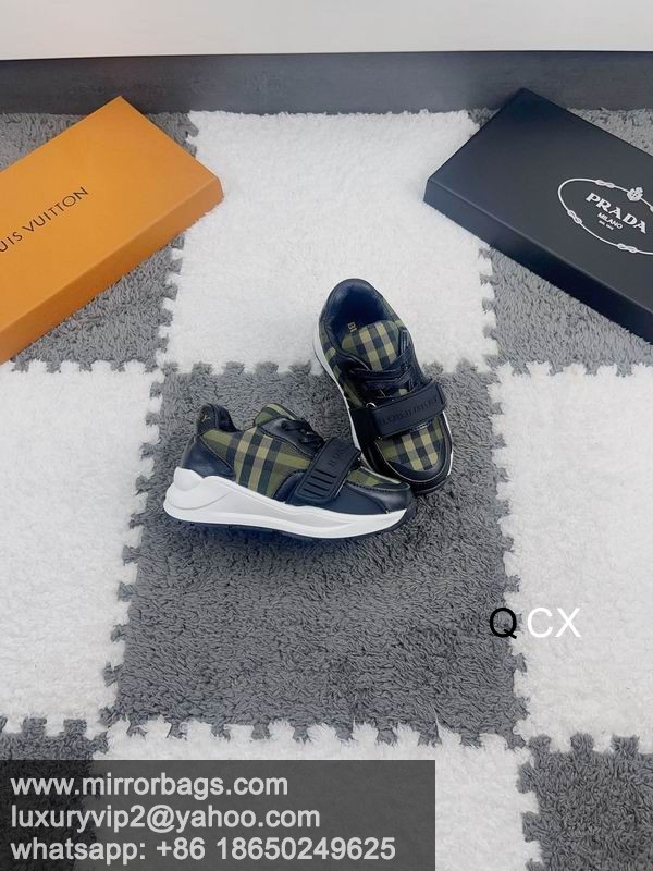 Burberry sz26-35 2C CX1002