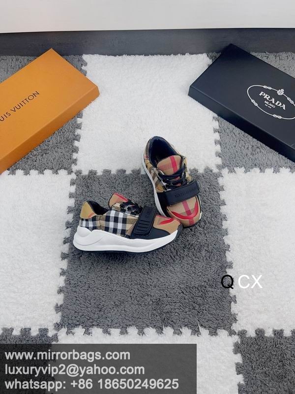 Burberry sz26-35 2C CX1002
