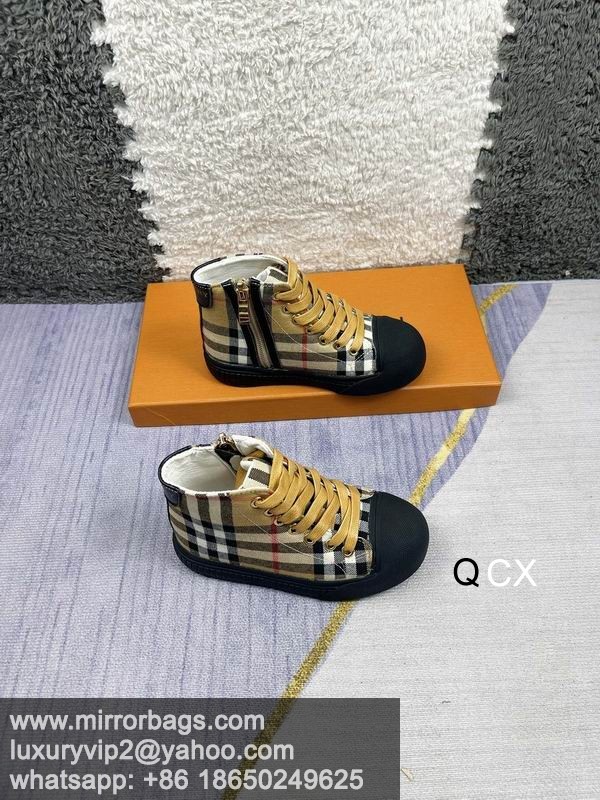 Burberry sz26-35 2C CX0404