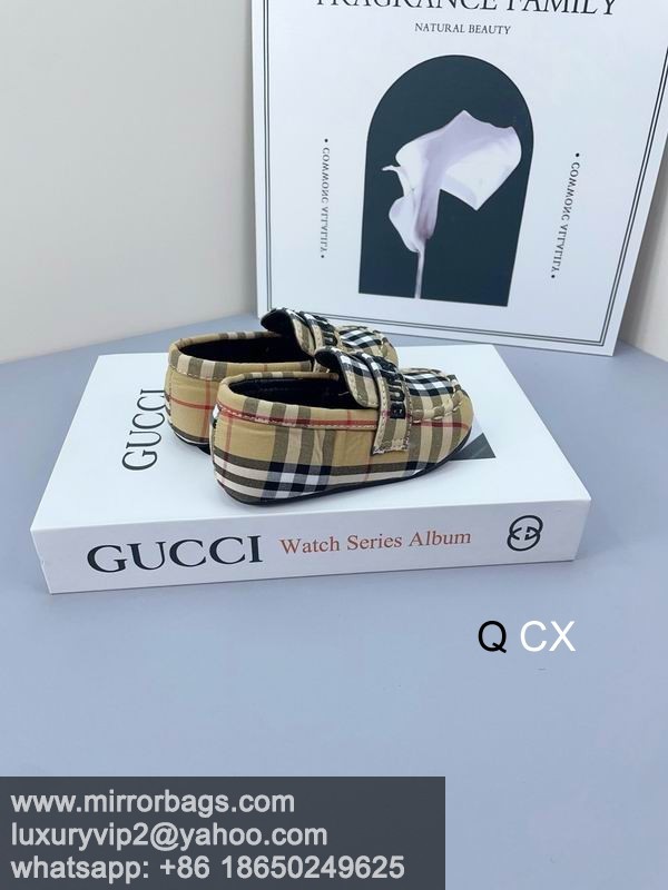 Burberry sz21-28 CX0301
