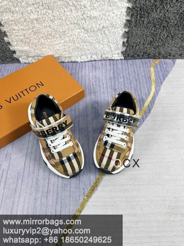 Burbrerry sz21-28CX423